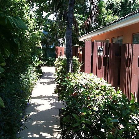 The Bridge At Cordova Boutique Hotel And Hostel Fort Lauderdale Exterior photo